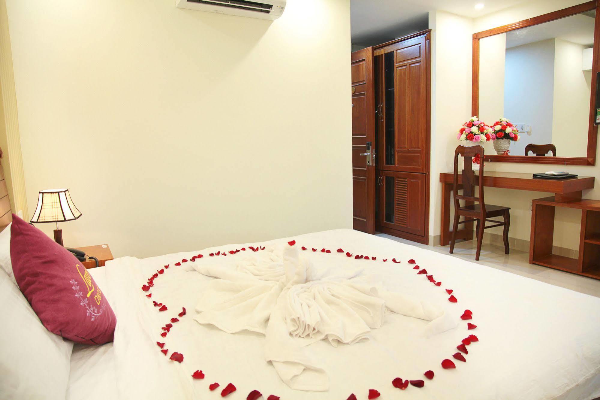 Lavender Danang Hotel Zewnętrze zdjęcie